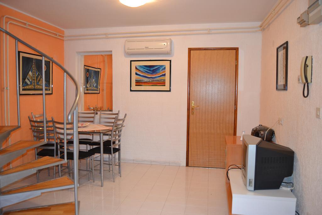 Apartments Cavae Romanae ميدولين الغرفة الصورة