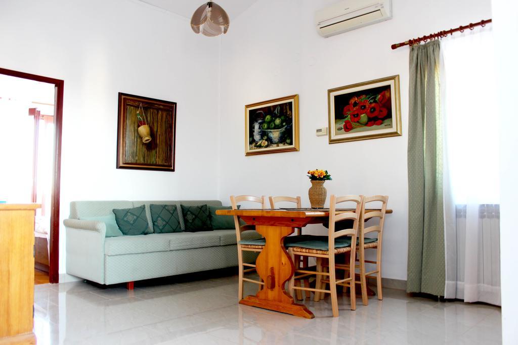 Apartments Cavae Romanae ميدولين المظهر الخارجي الصورة